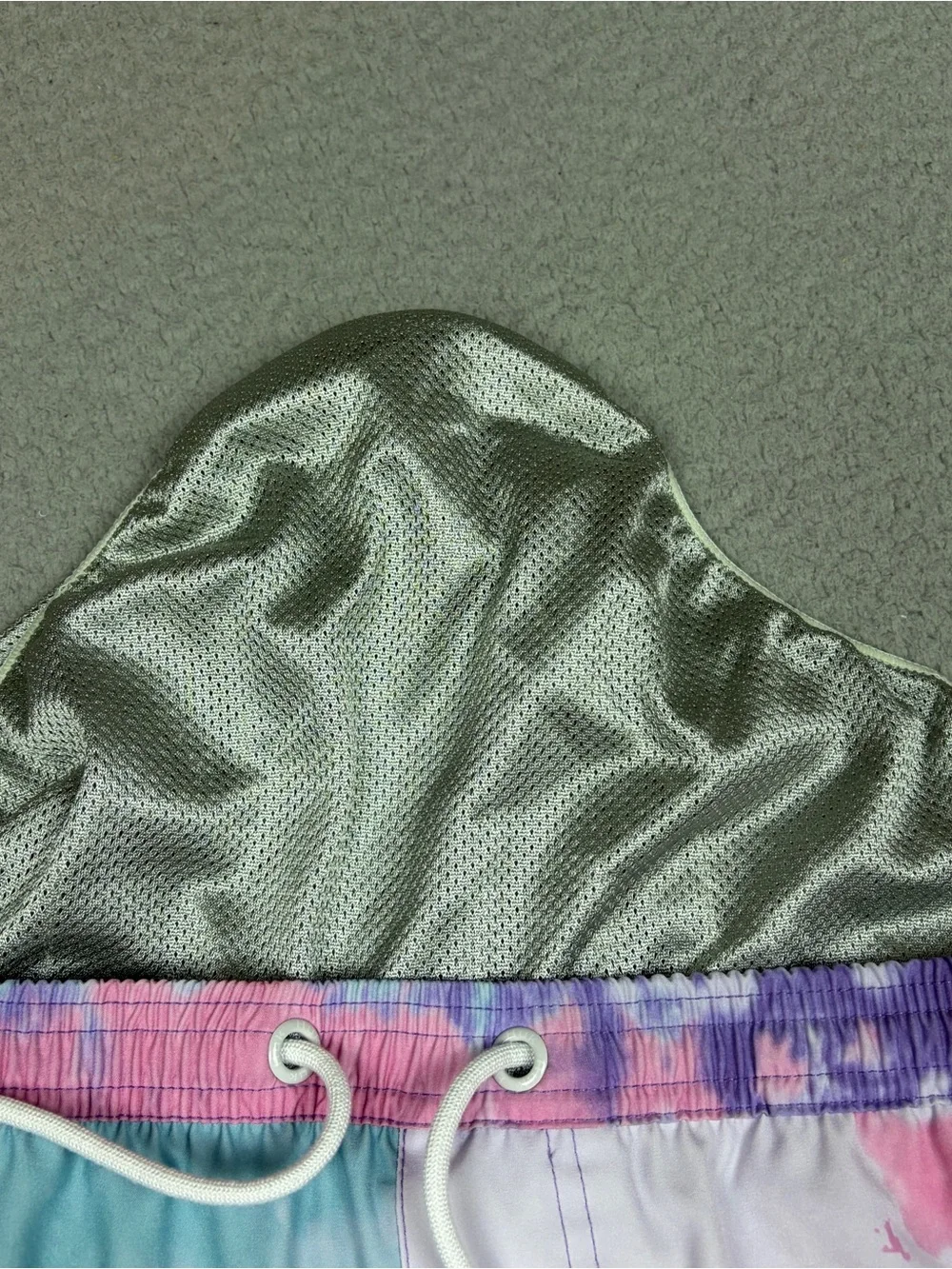 Huk Swim Trunks Men’s Large in Pink, Purple & Teal Tie-Dye Lined Beach Pool